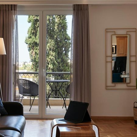 Chic One Bd Apartment With Hilton View Athen Exterior foto