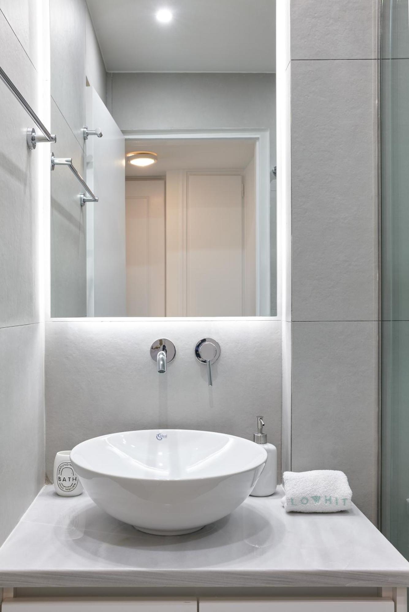 Chic One Bd Apartment With Hilton View Athen Exterior foto
