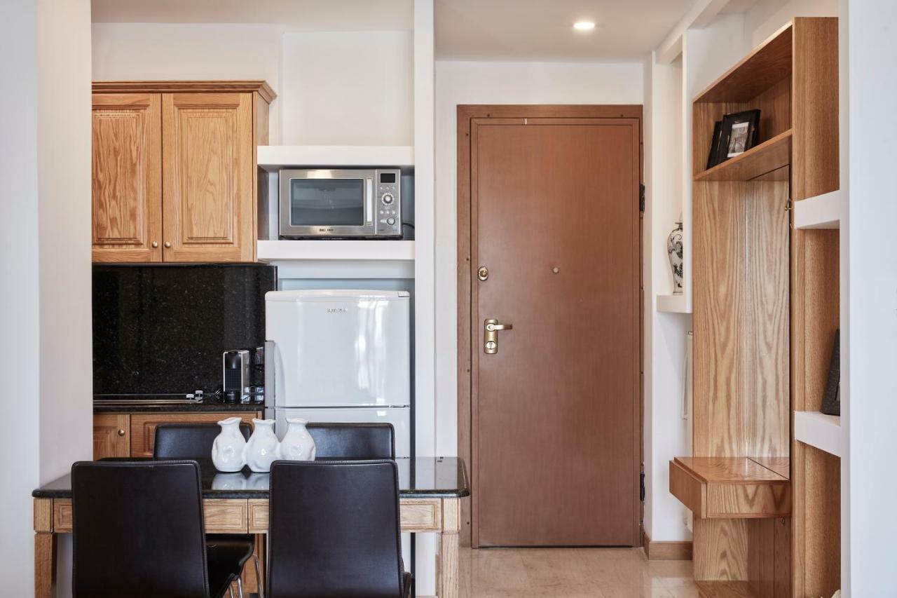 Chic One Bd Apartment With Hilton View Athen Exterior foto