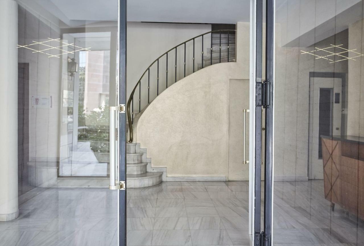 Chic One Bd Apartment With Hilton View Athen Exterior foto
